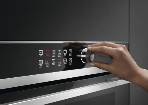 Fisher & Paykel Series 7 Contemporary Series 24 Inch Electric Single Wall Oven - Image 3